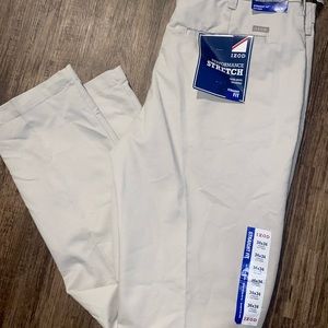 Men's Izod total flex kahki pants